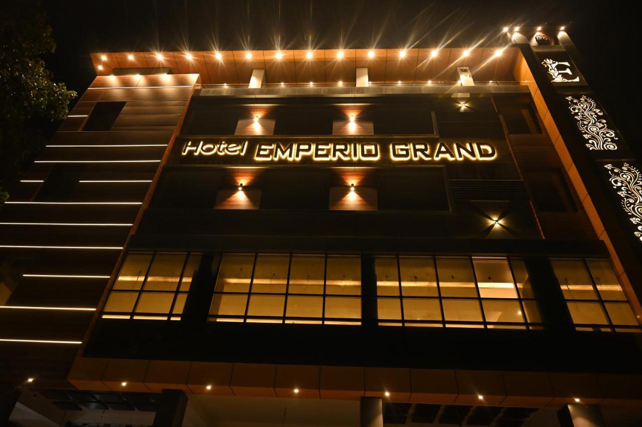 Hotel Emperio Grand Lucknow Zewnętrze zdjęcie