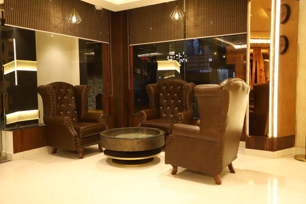 Hotel Emperio Grand Lucknow Zewnętrze zdjęcie